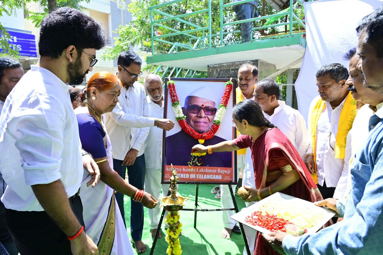 ఘనంగా కొండా లక్ష్మణ్ బాపూజీ జయంతి వేడుకలు. - Additional Image